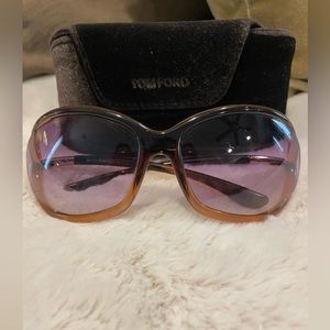 Tom Ford Jennifer sunglasses. Great condition some scratches. Fits tight